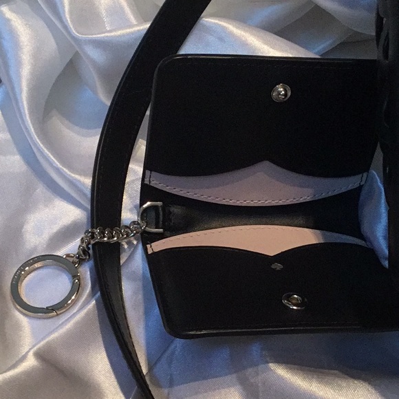KATE SPADE DORIE BUCKET BAG - Picture 3 of 5